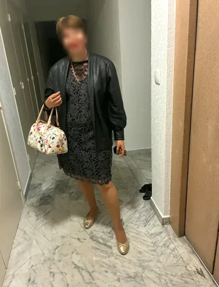 Annika, 37