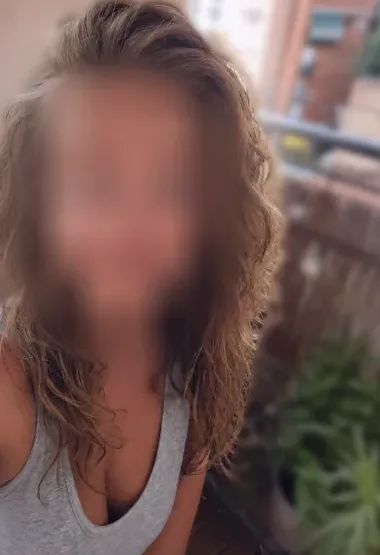 Ayse, 40
