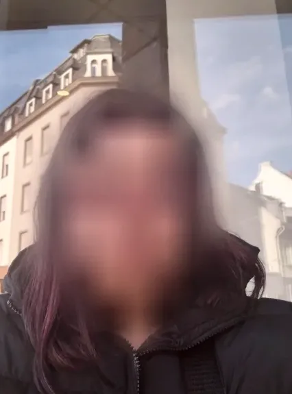 Denise, 36