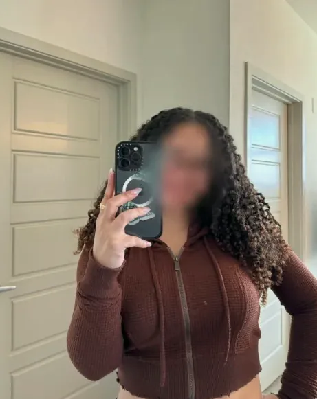 Fatma, 31