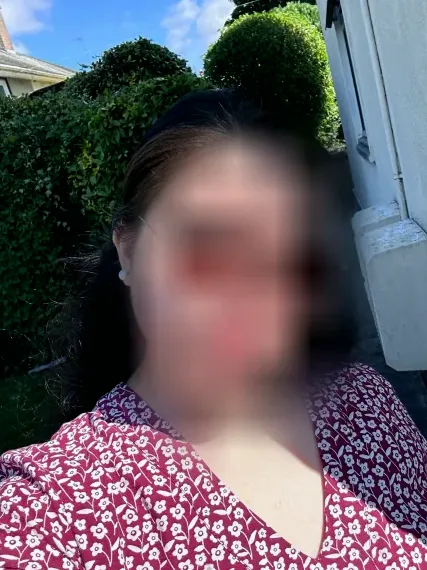 Melanie, 28