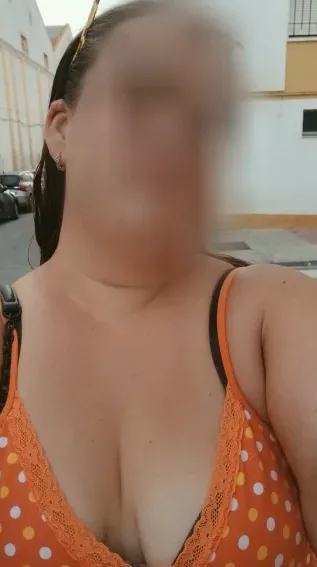 Stefanie, 24
