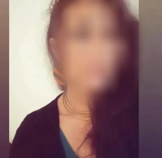 Vanessa, 37